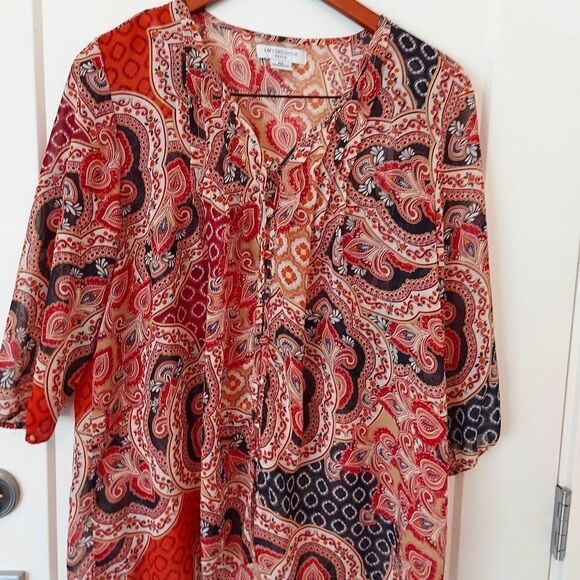 💥HOST Pick💥 Liz Claiborne sheer blouse petite - Picture 2 of 5